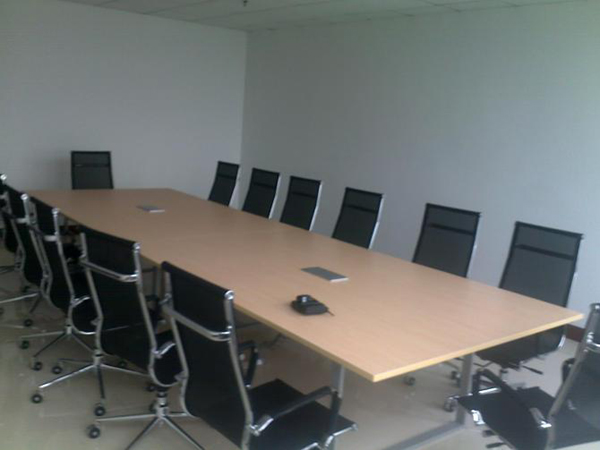 ���ϴ�˹adidas�칫��װ�޹��̰���